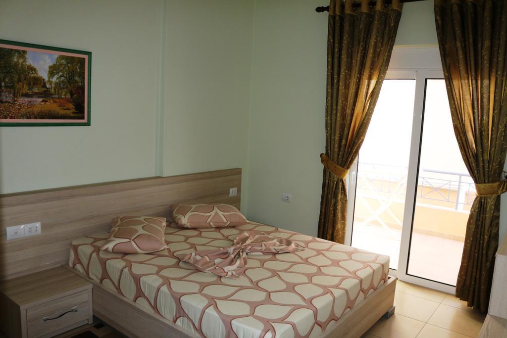 Apartament Galaxy Саранда Екстер'єр фото