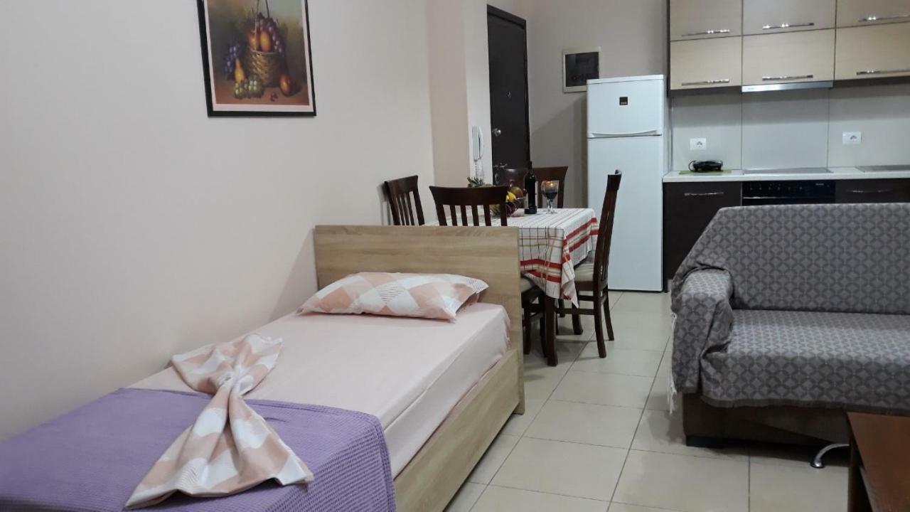 Apartament Galaxy Саранда Екстер'єр фото